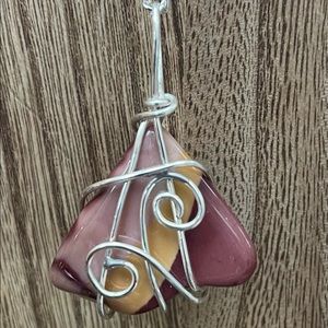 HANDMADE MOOKITE JASPER PENDANT